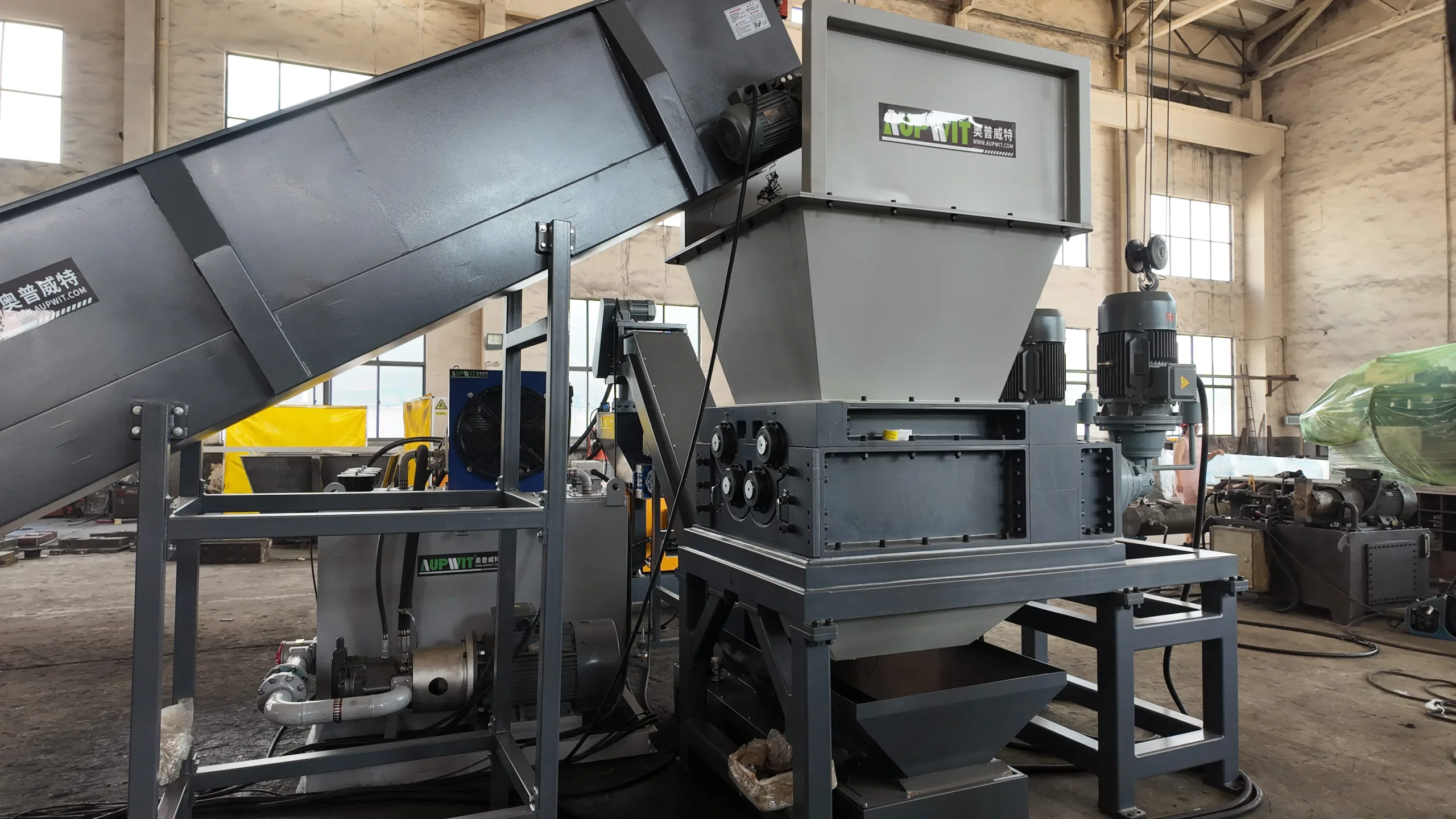 Application of shredder in briquetting machine production line